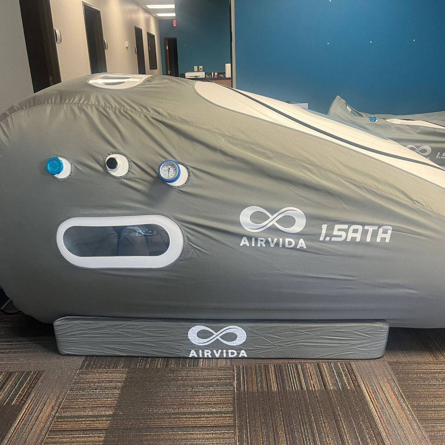 hyperbaric oxygen chamber