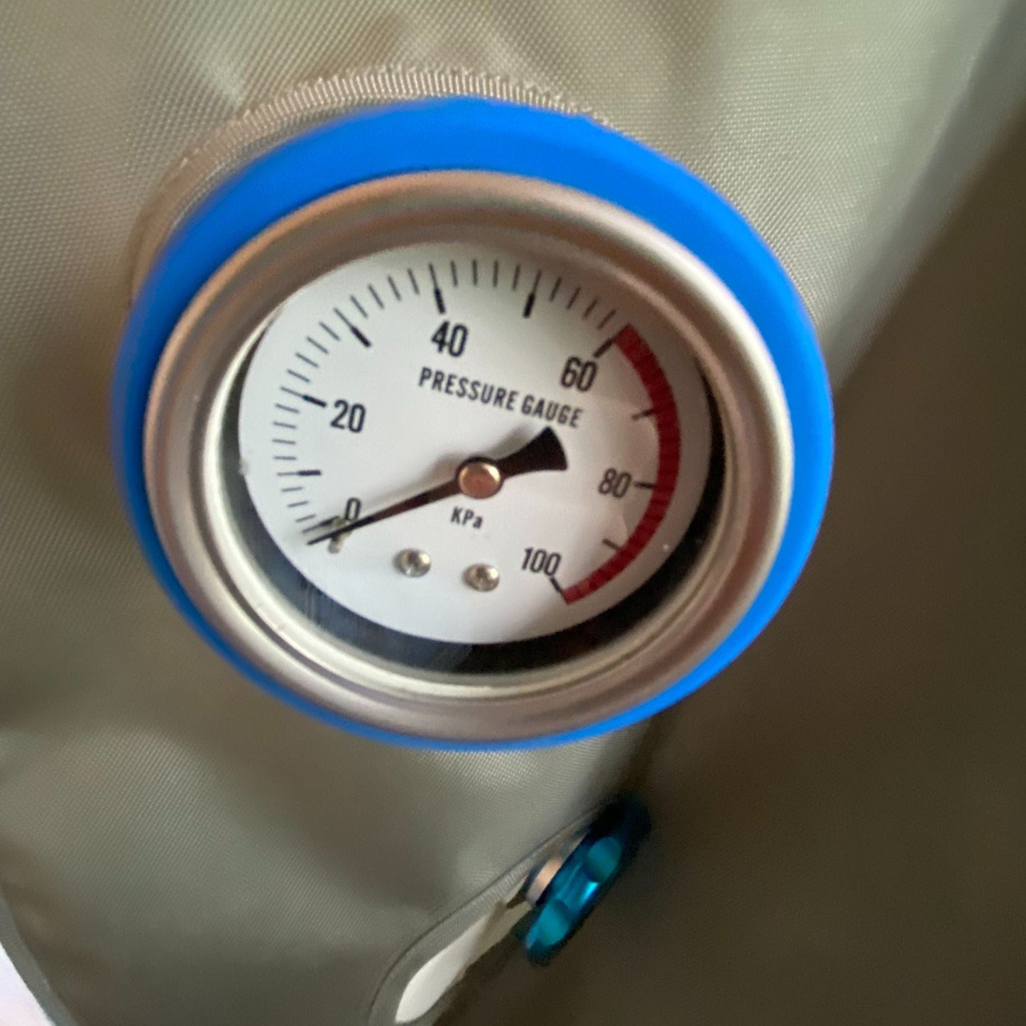 hyperbaric oxygen chamber
