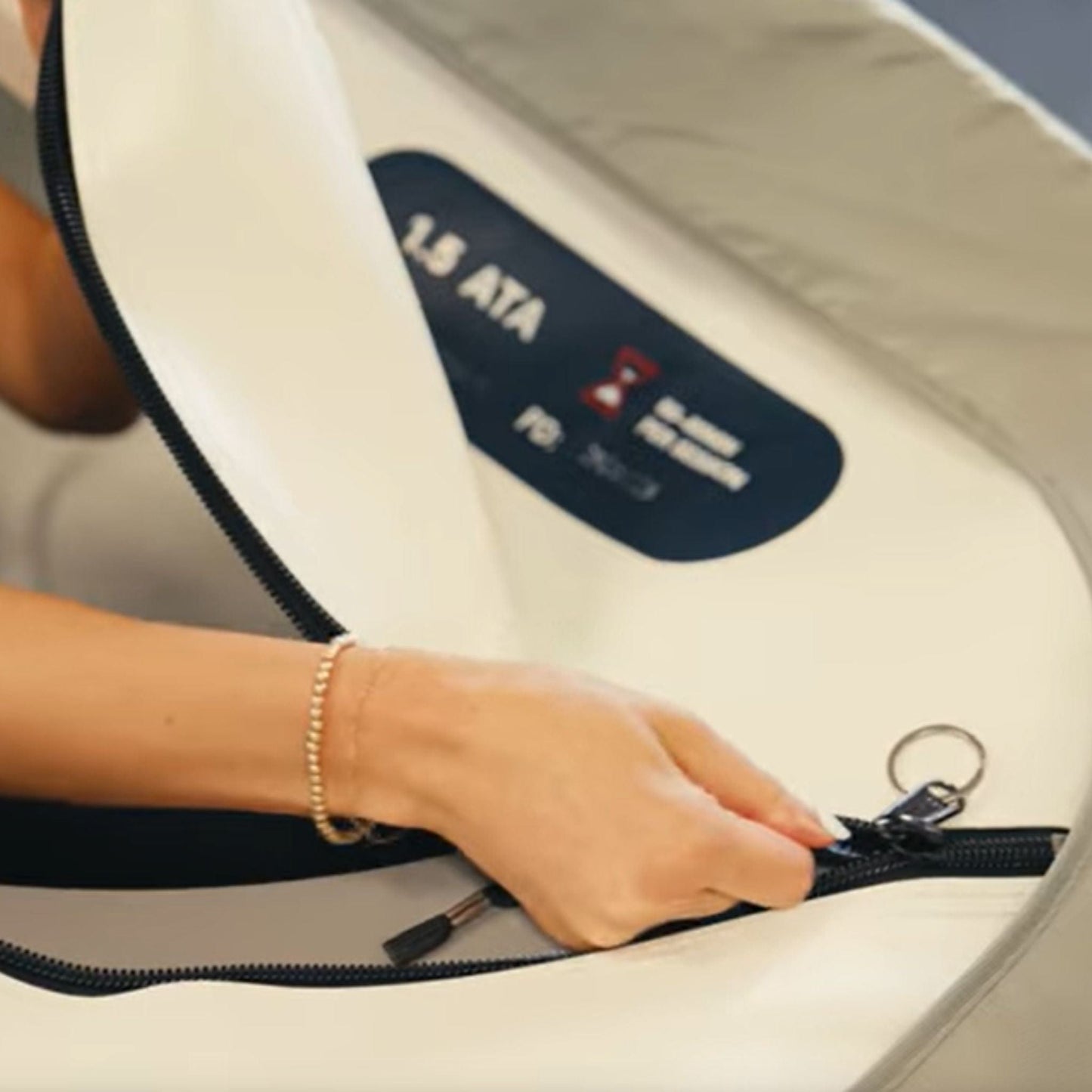 Airvida Chambers- Pro90 Portable Sitting Hyperbaric Chamber