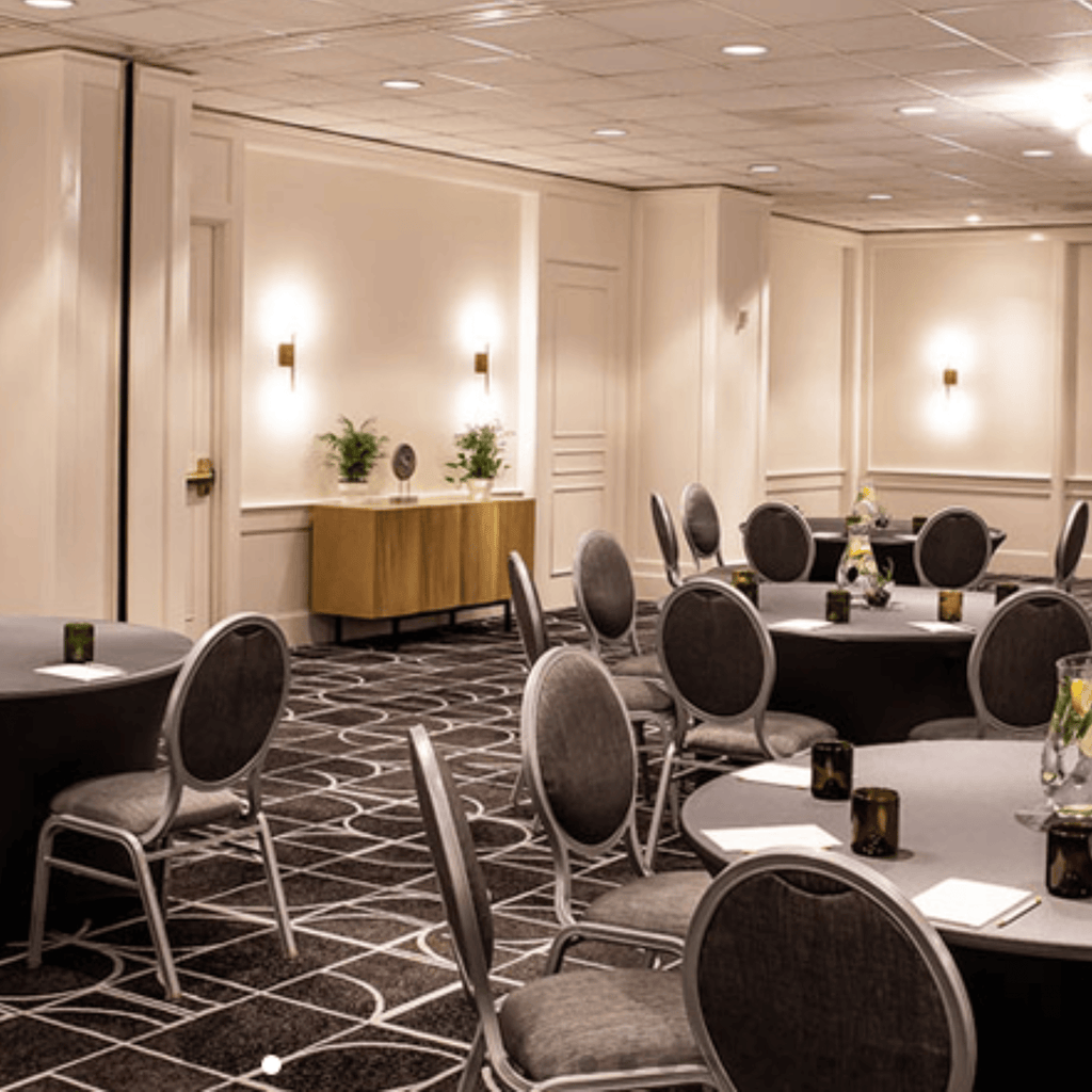 In-person_classroom_training_for_the_hyperbaric_certification_course_in_Portland