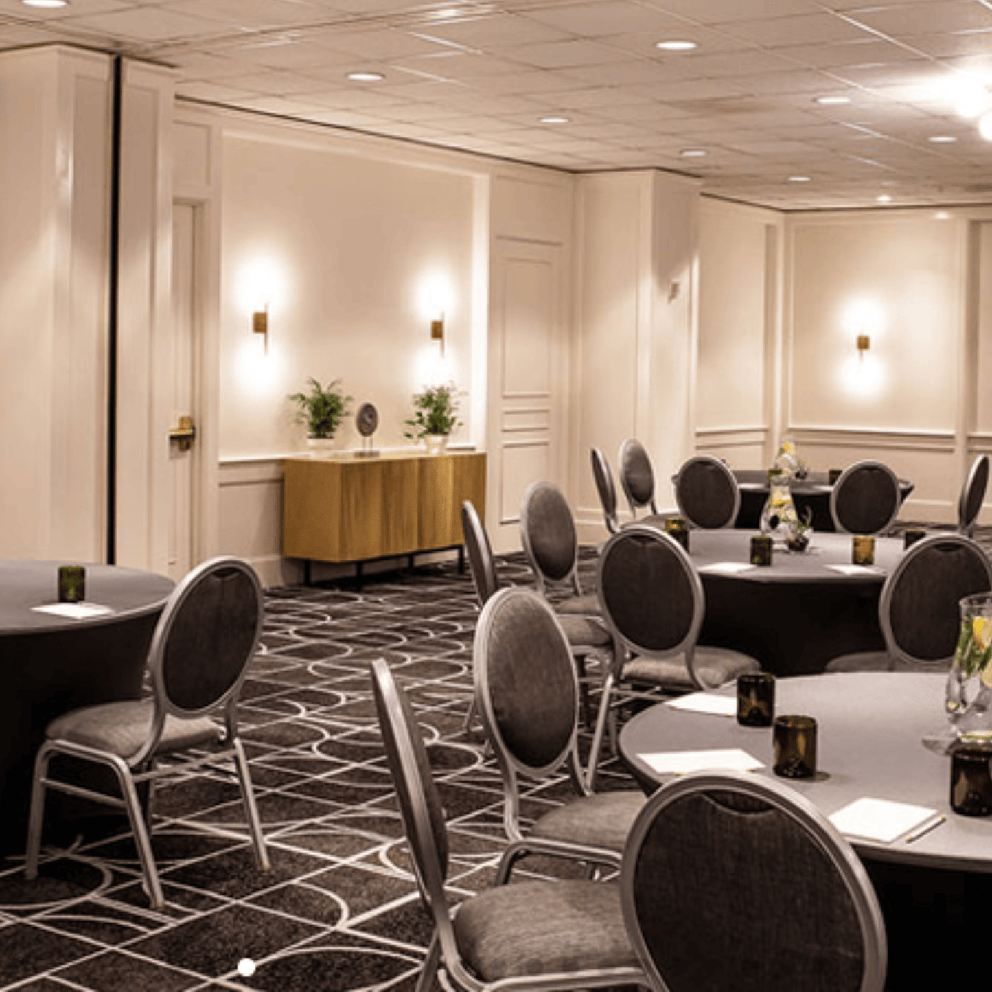 In-person_classroom_training_for_the_hyperbaric_certification_course_in_Portland