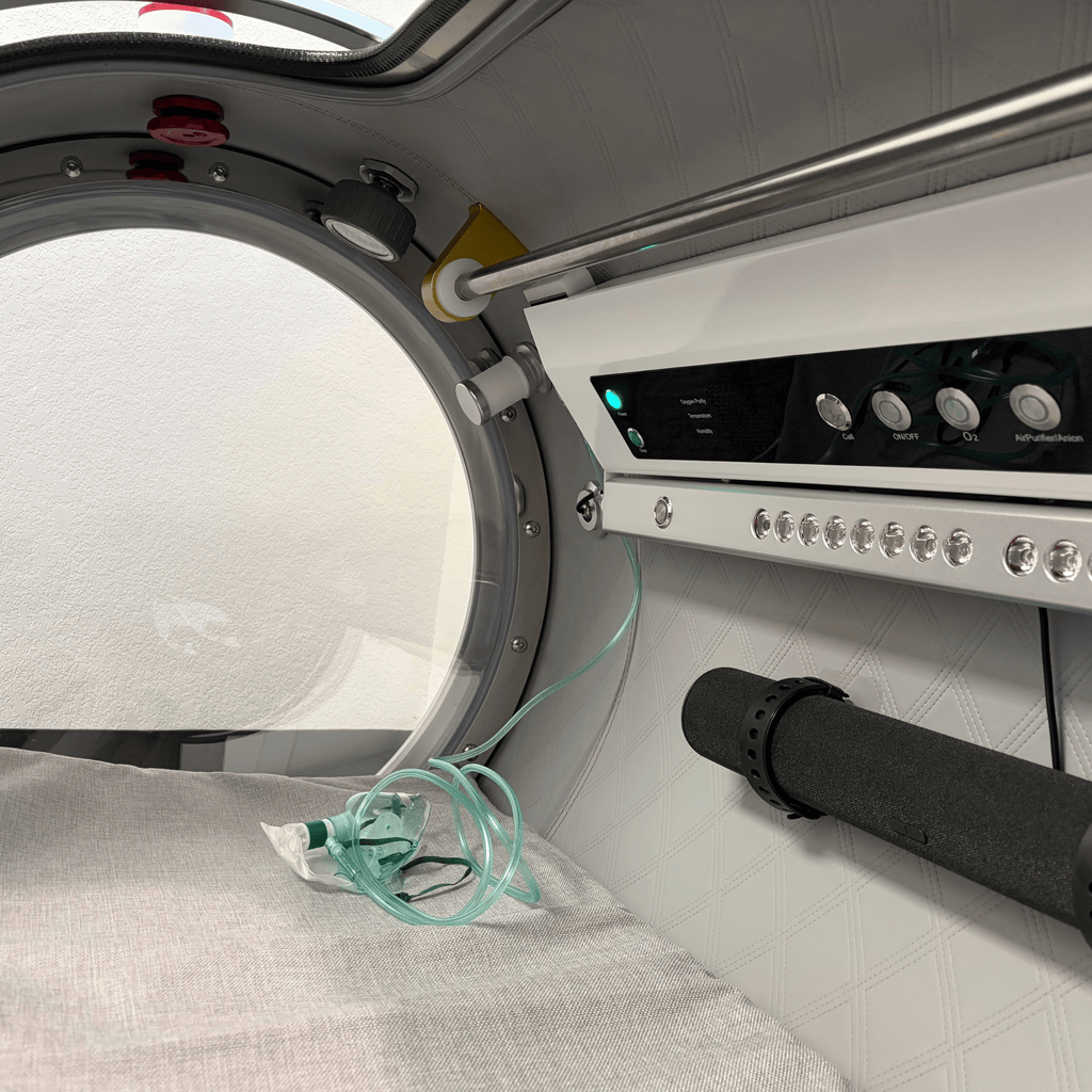 Hyperbaric chamber with red light therapy and a bluetooth speaker 